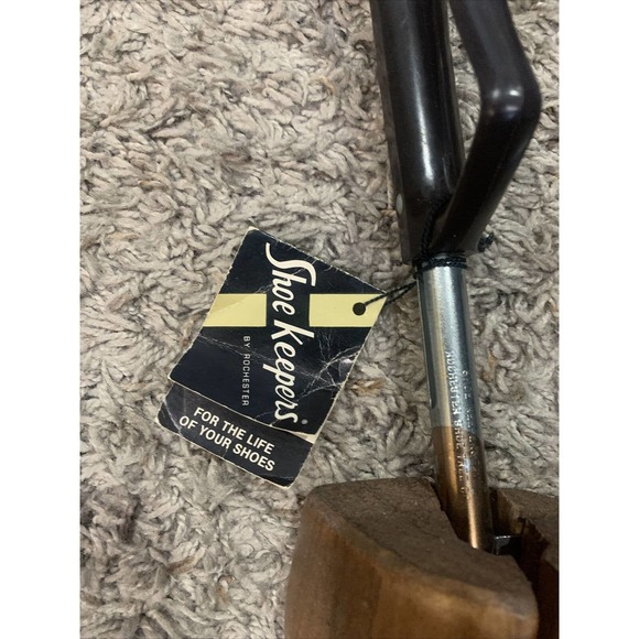 ROCHESTER SHOE TREE COMPANY TRAVEL TREE SHOE KEEPERS Medium SZ 4 - Picture 2 of 4